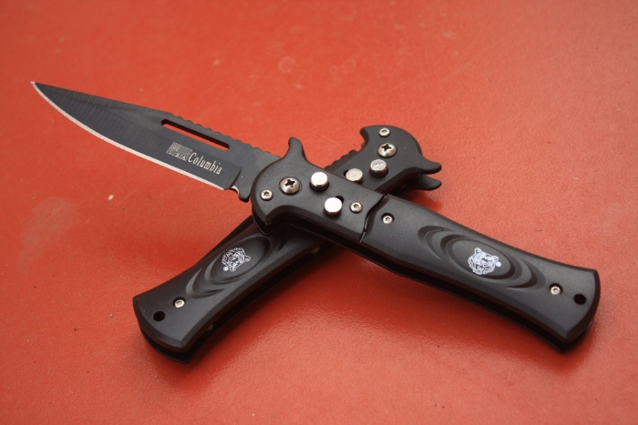 Sản phẩm dao bấm Columbia hổ đen luôn là vật dụng được nhiều anh em lựa chọn